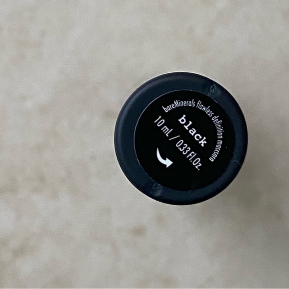 NIB Full-size Bare Minerals Flawless Definition Mascara - Picture 8 of 8